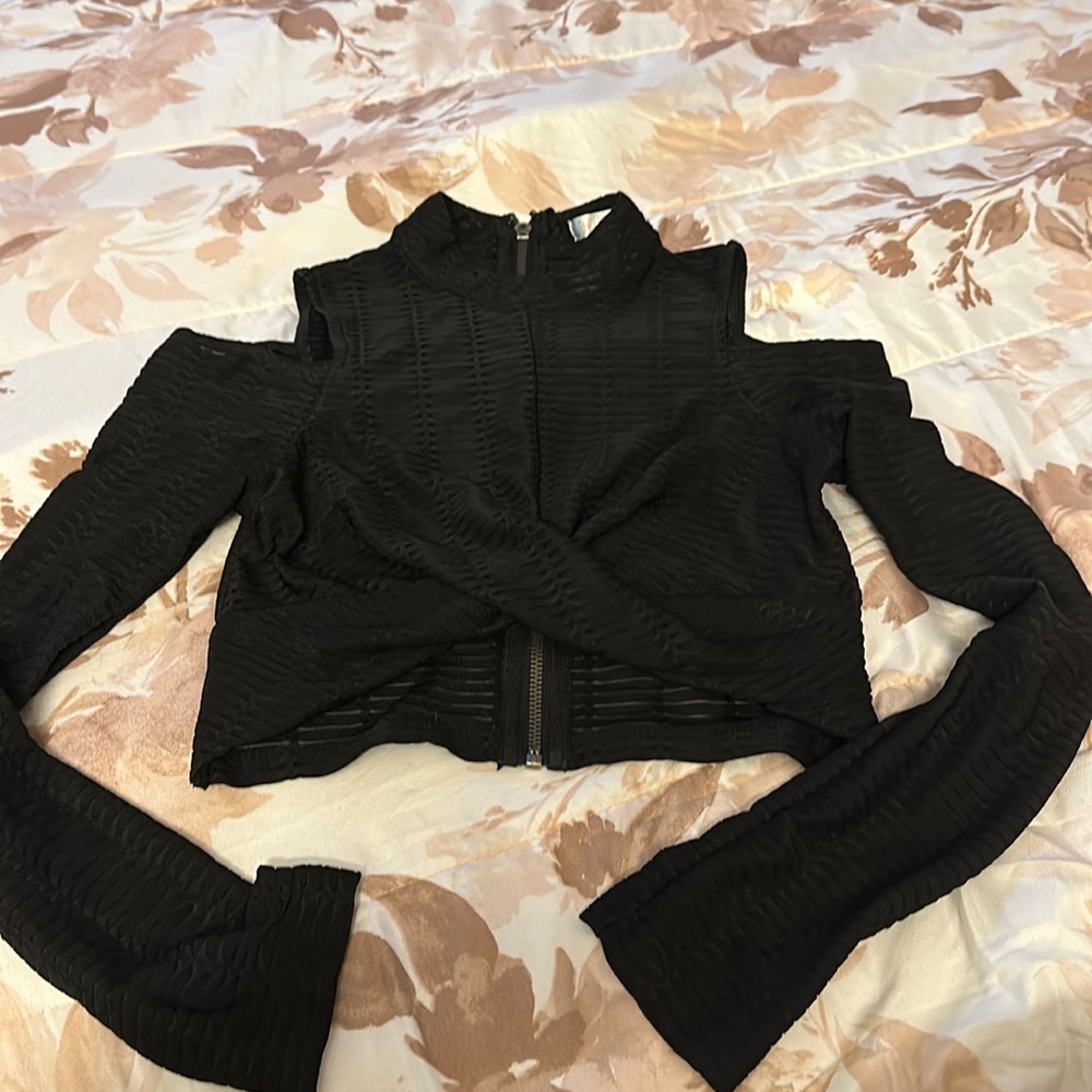 Very cute women’s crop top